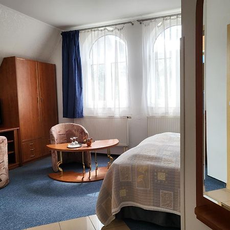 Hotel Margit Trenčianske Teplice Extérieur photo