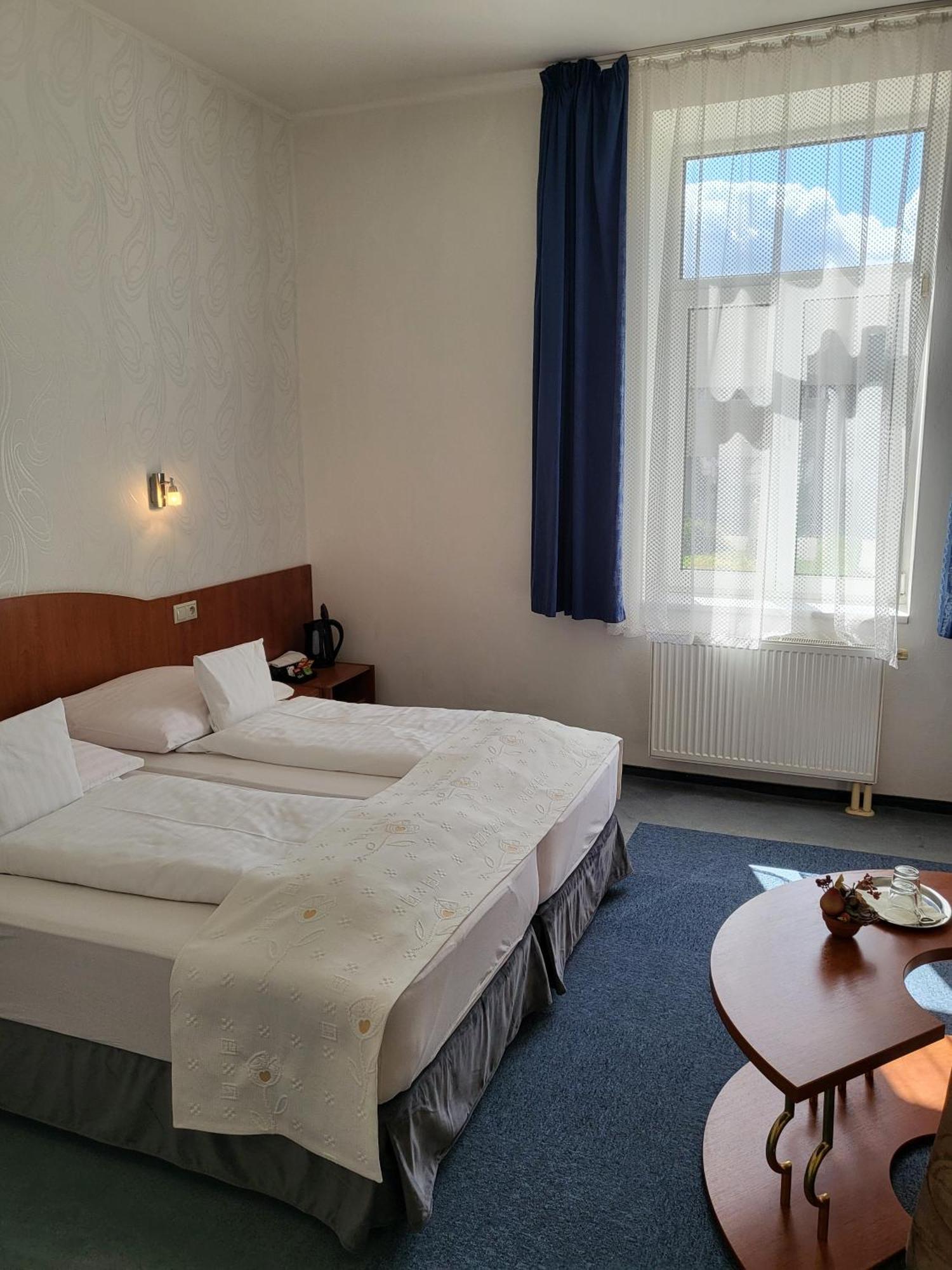 Hotel Margit Trenčianske Teplice Extérieur photo