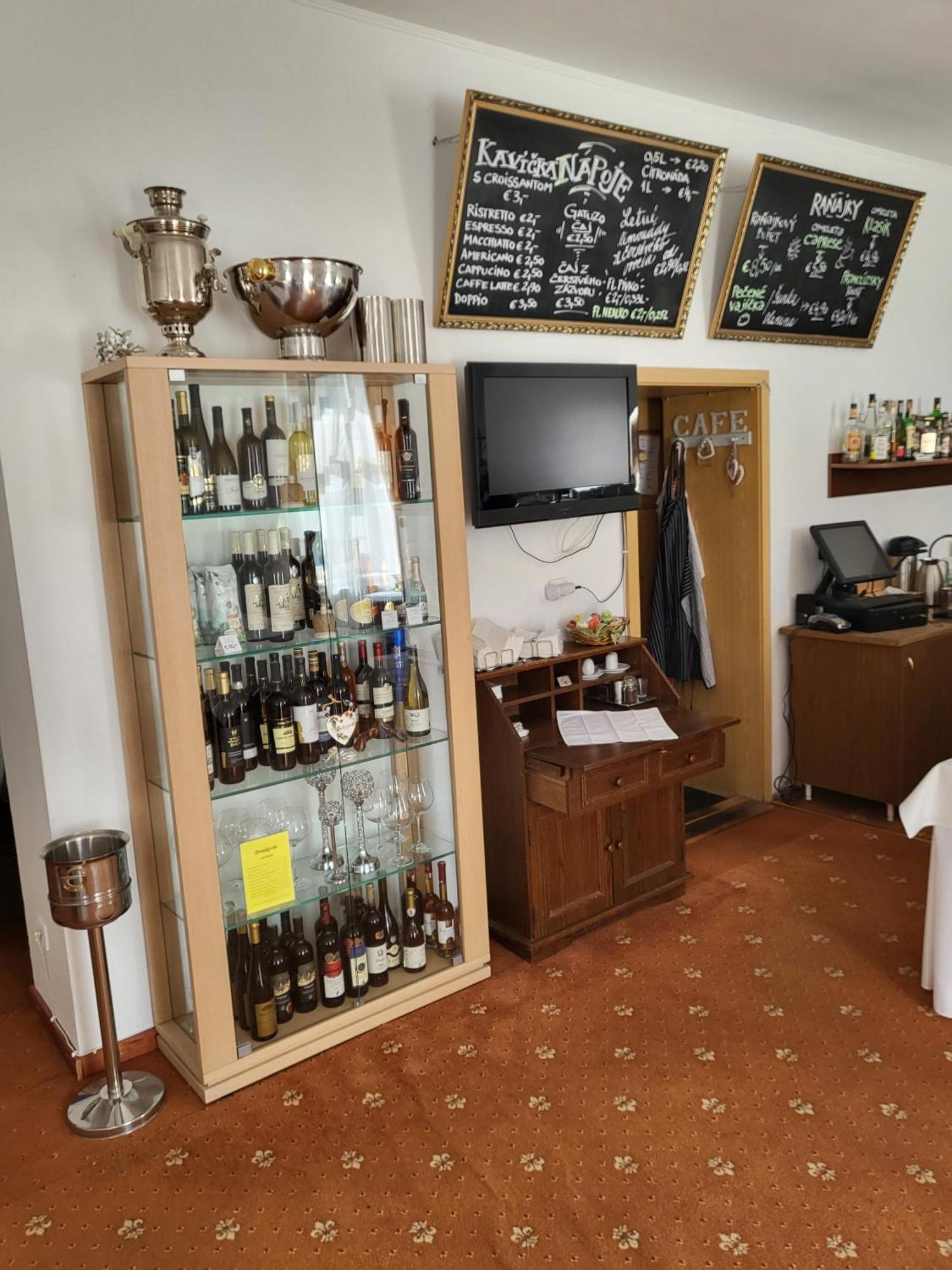 Hotel Margit Trenčianske Teplice Extérieur photo
