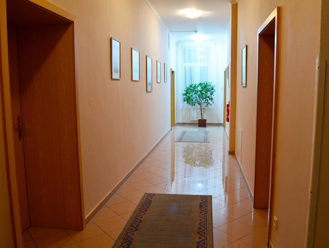 Hotel Margit Trenčianske Teplice Extérieur photo
